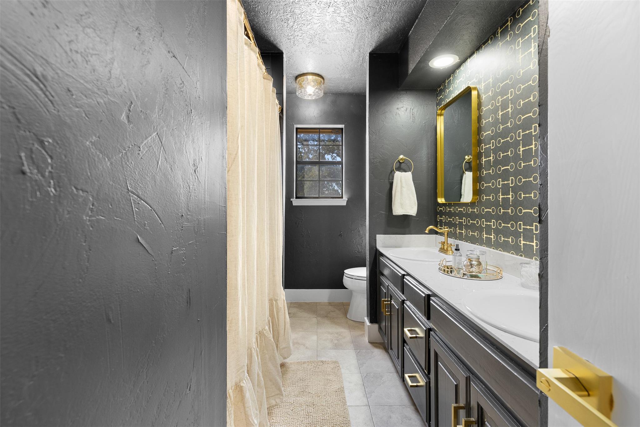 9203 S Us Highway 77 Highway, Rockdale, TX 76567