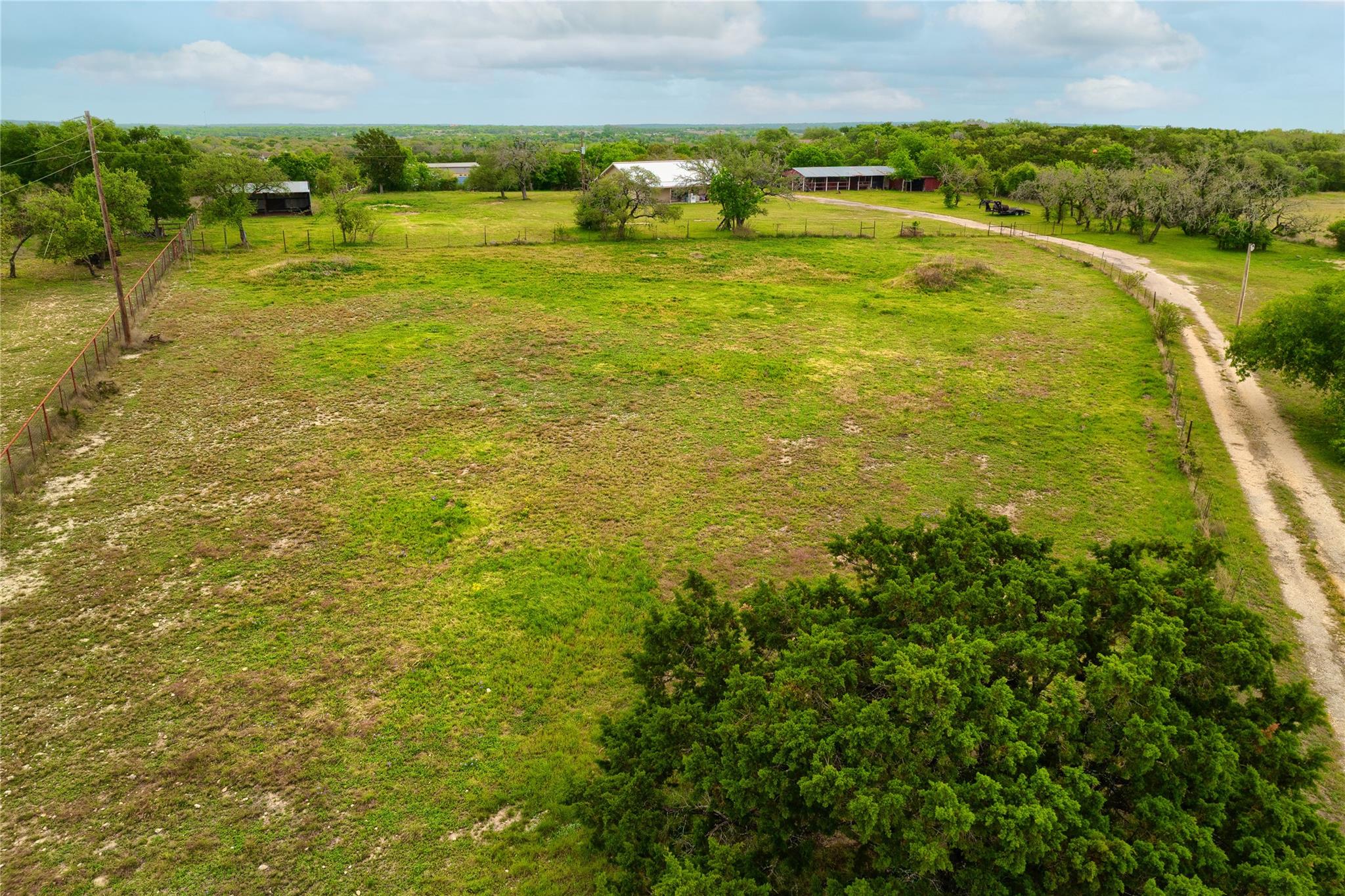 1301 Live Oak Trl, Liberty Hill, TX 78642