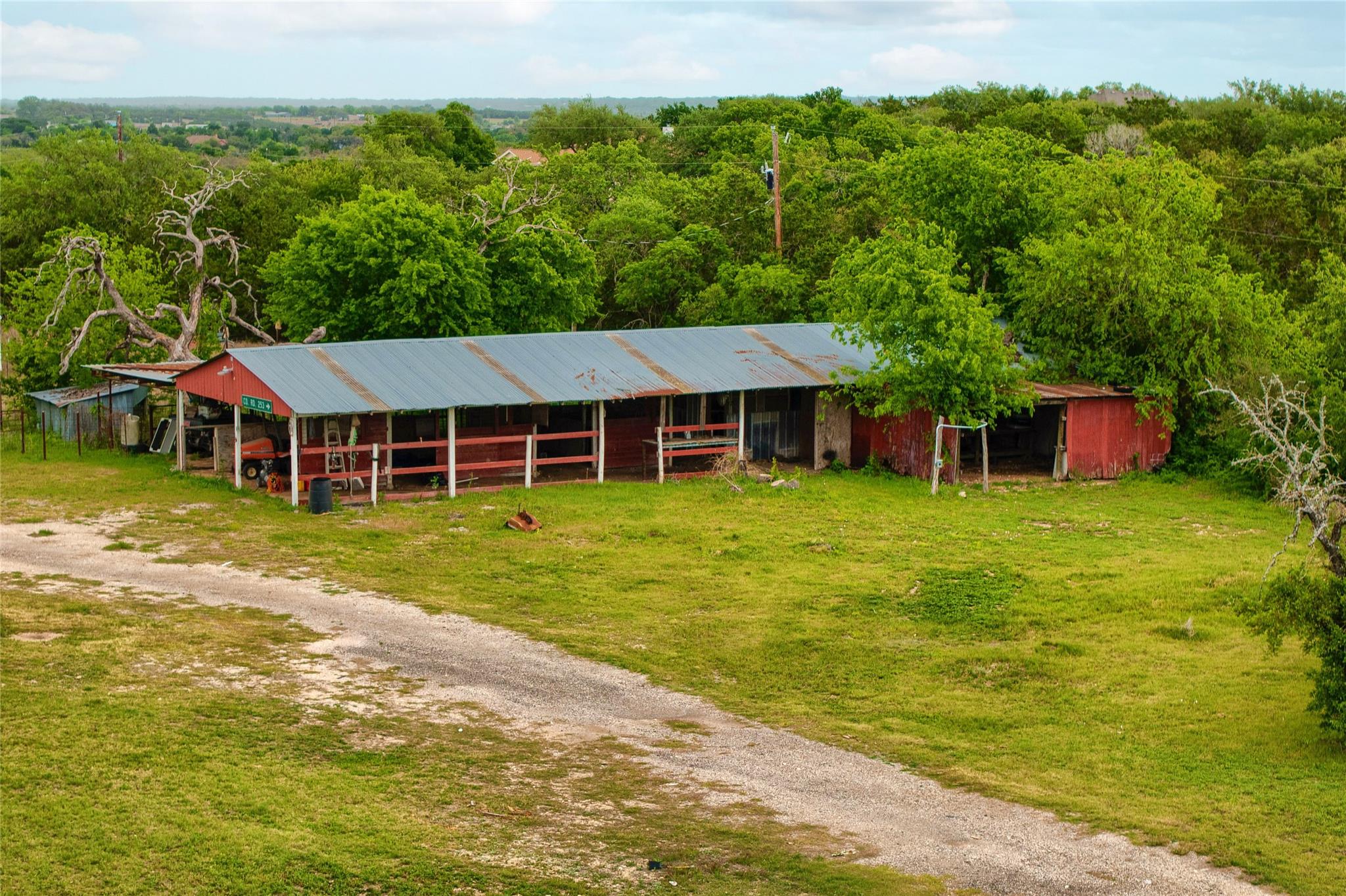 1301 Live Oak Trl, Liberty Hill, TX 78642