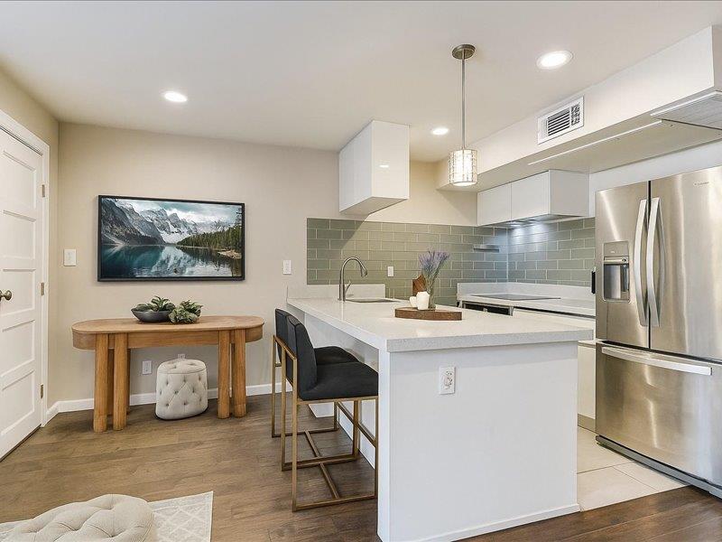 3110 Red River St # D-212, Austin, TX 78705