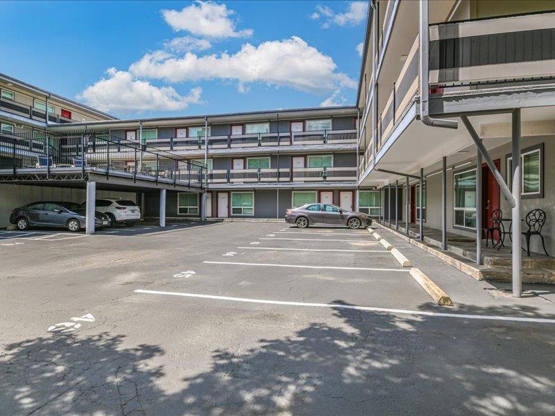 3110 Red River St # D-212, Austin, TX 78705