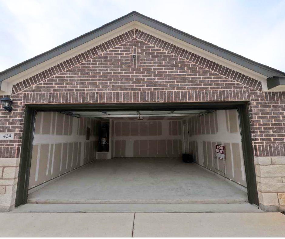 424 NEW ALBANY Ln, San Marcos, TX 78666