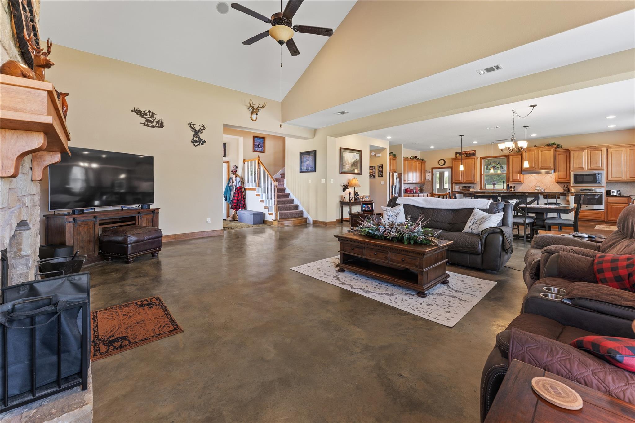 1224 Hidden Springs Dr, Salado, TX 76571