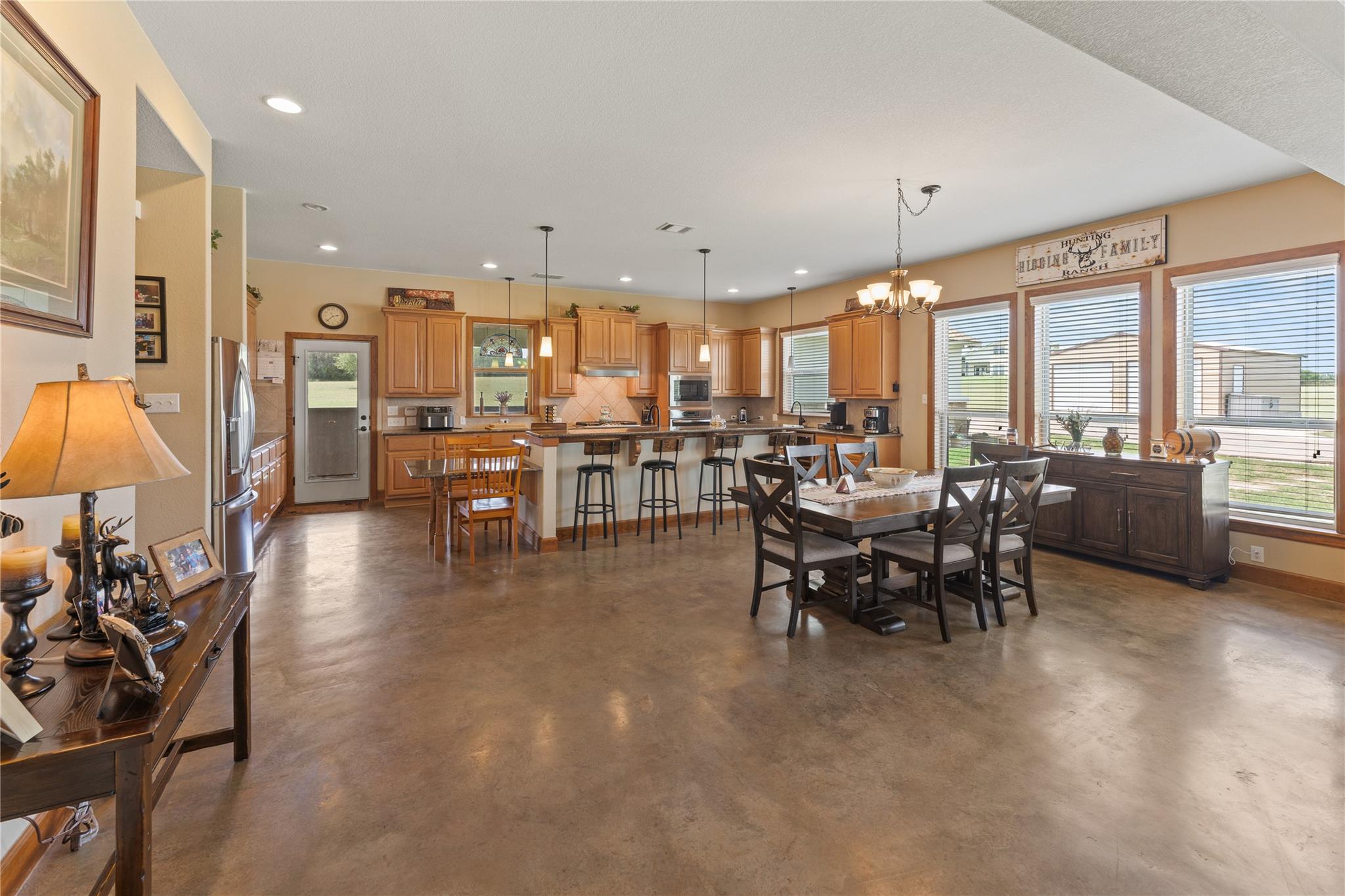 1224 Hidden Springs Dr, Salado, TX 76571