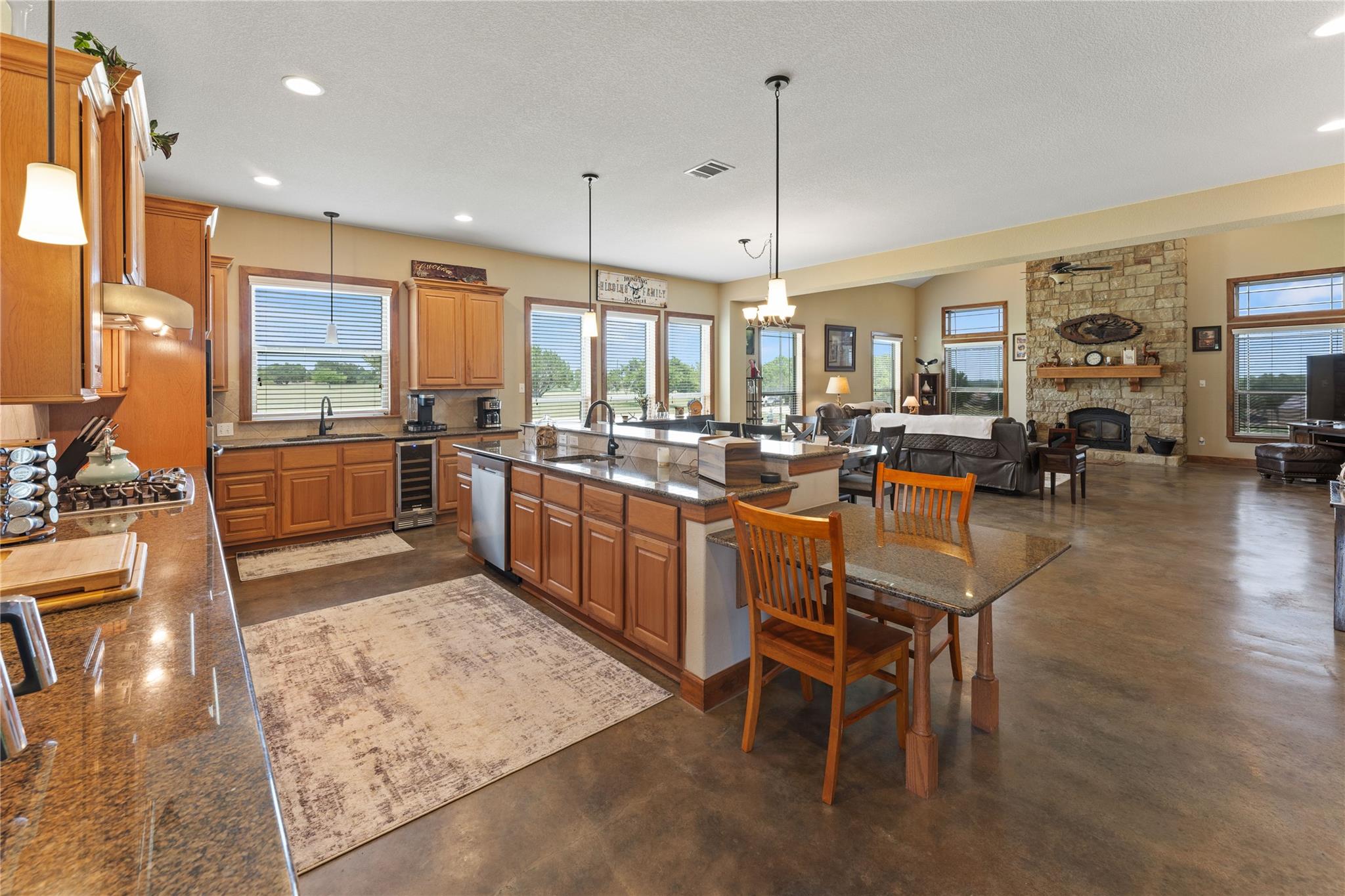 1224 Hidden Springs Dr, Salado, TX 76571