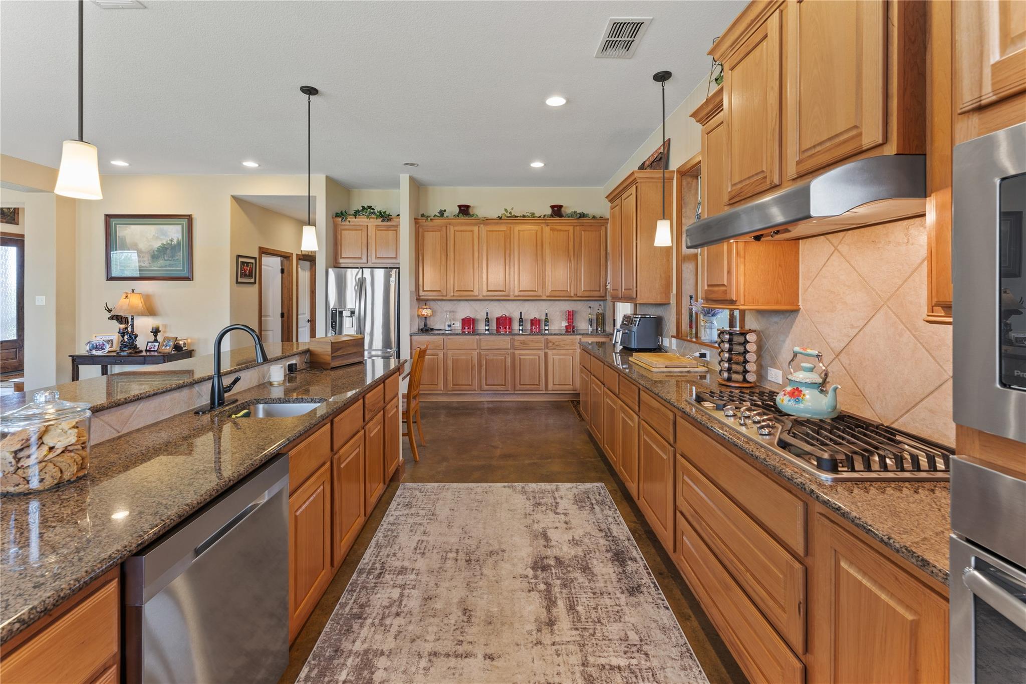 1224 Hidden Springs Dr, Salado, TX 76571