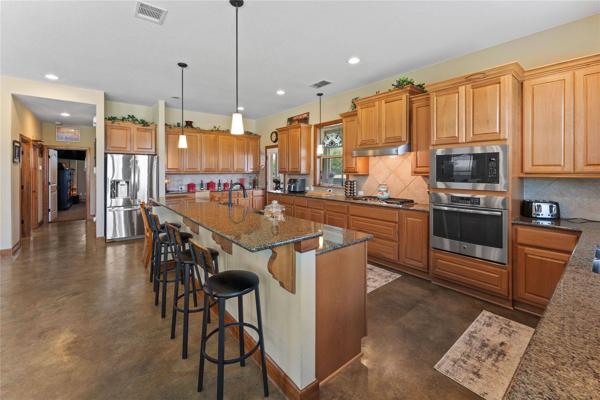 1224 Hidden Springs Dr, Salado, TX 76571