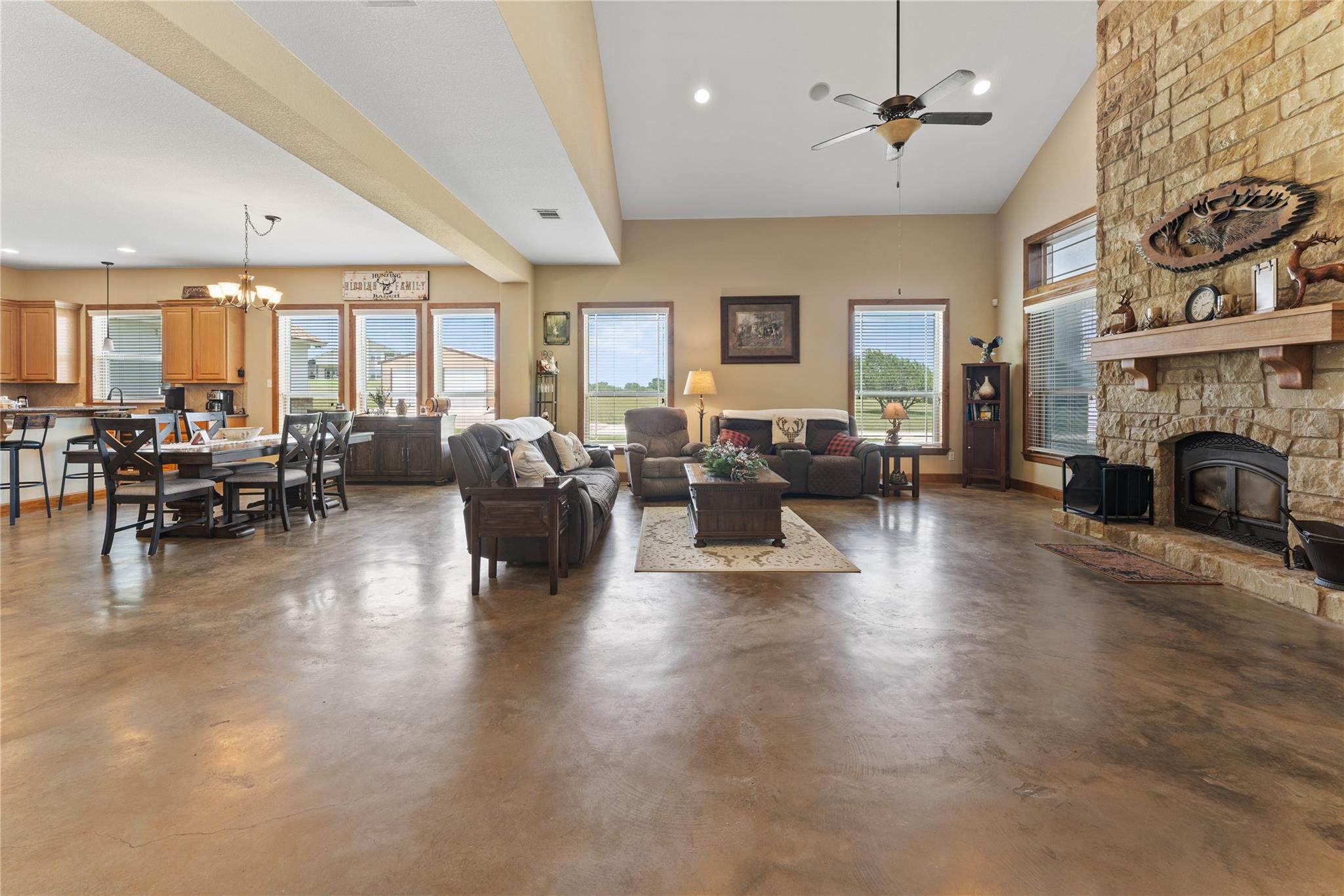 1224 Hidden Springs Dr, Salado, TX 76571