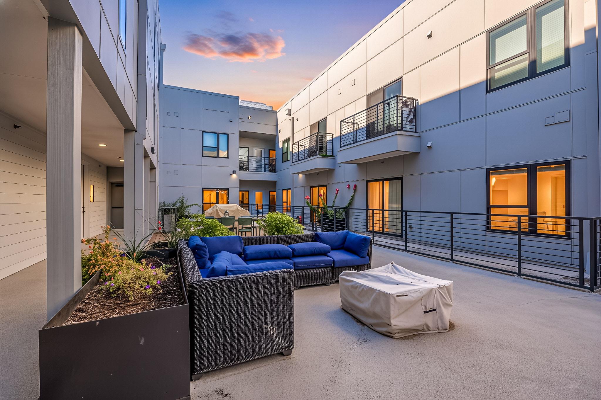 2220 Webberville Rd # 207, Austin, TX 78702