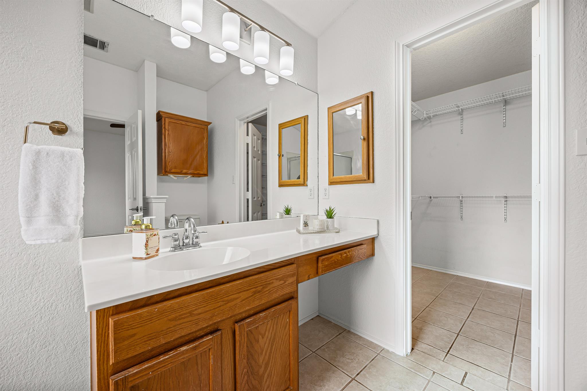 3514 Rock Shelf Ln, Round Rock, TX 78681