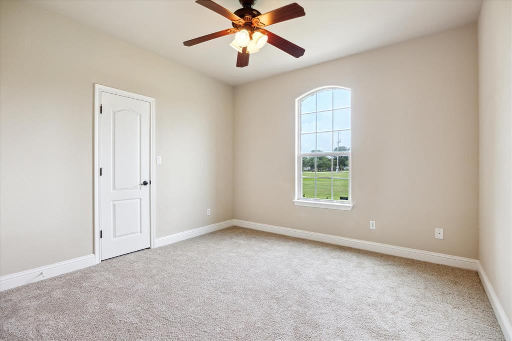 144 Escondido Dr, Del Valle, TX 78617