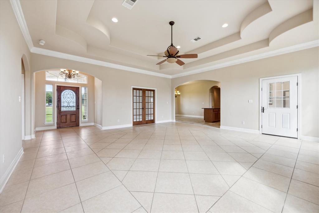 144 Escondido Dr, Del Valle, TX 78617