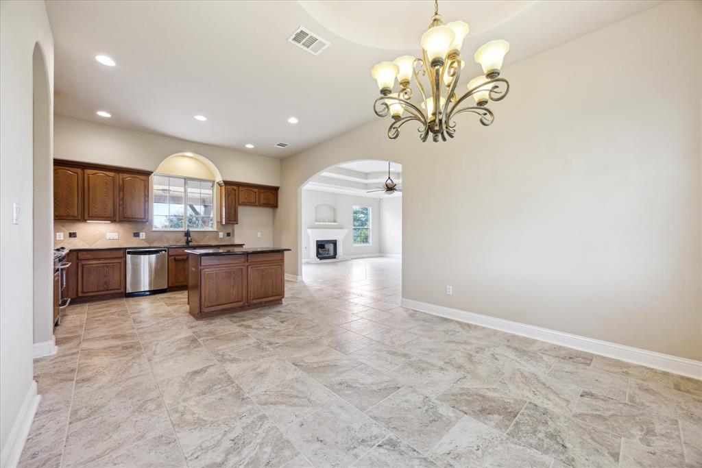 144 Escondido Dr, Del Valle, TX 78617