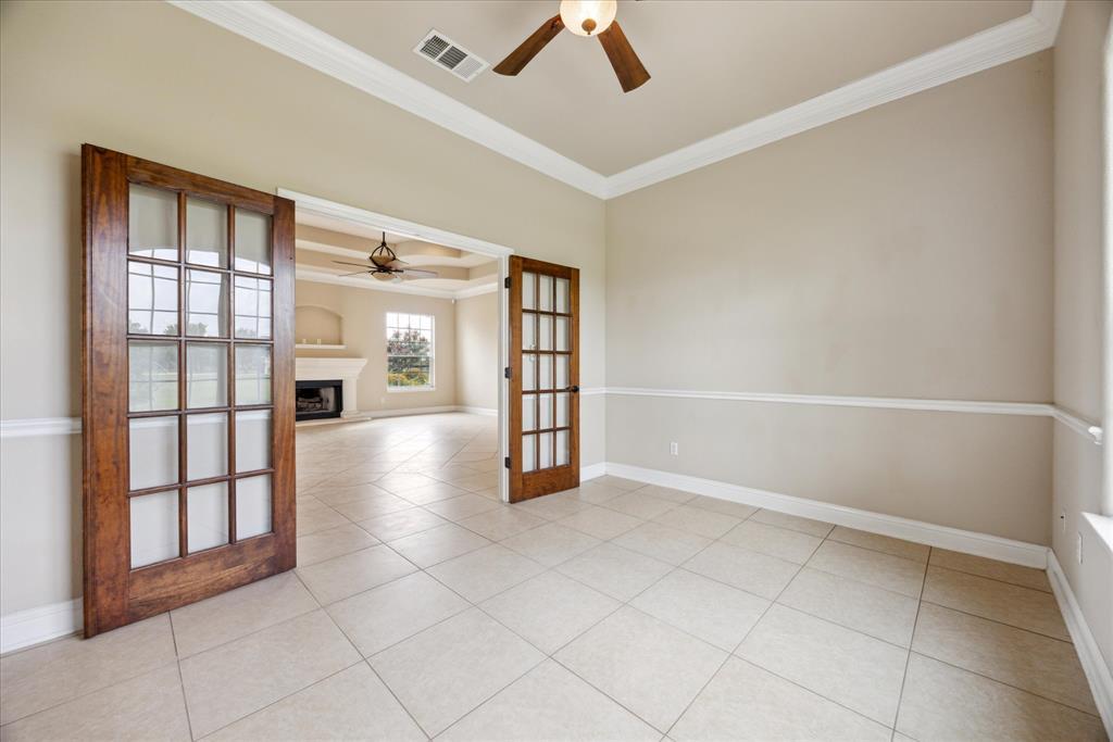 144 Escondido Dr, Del Valle, TX 78617