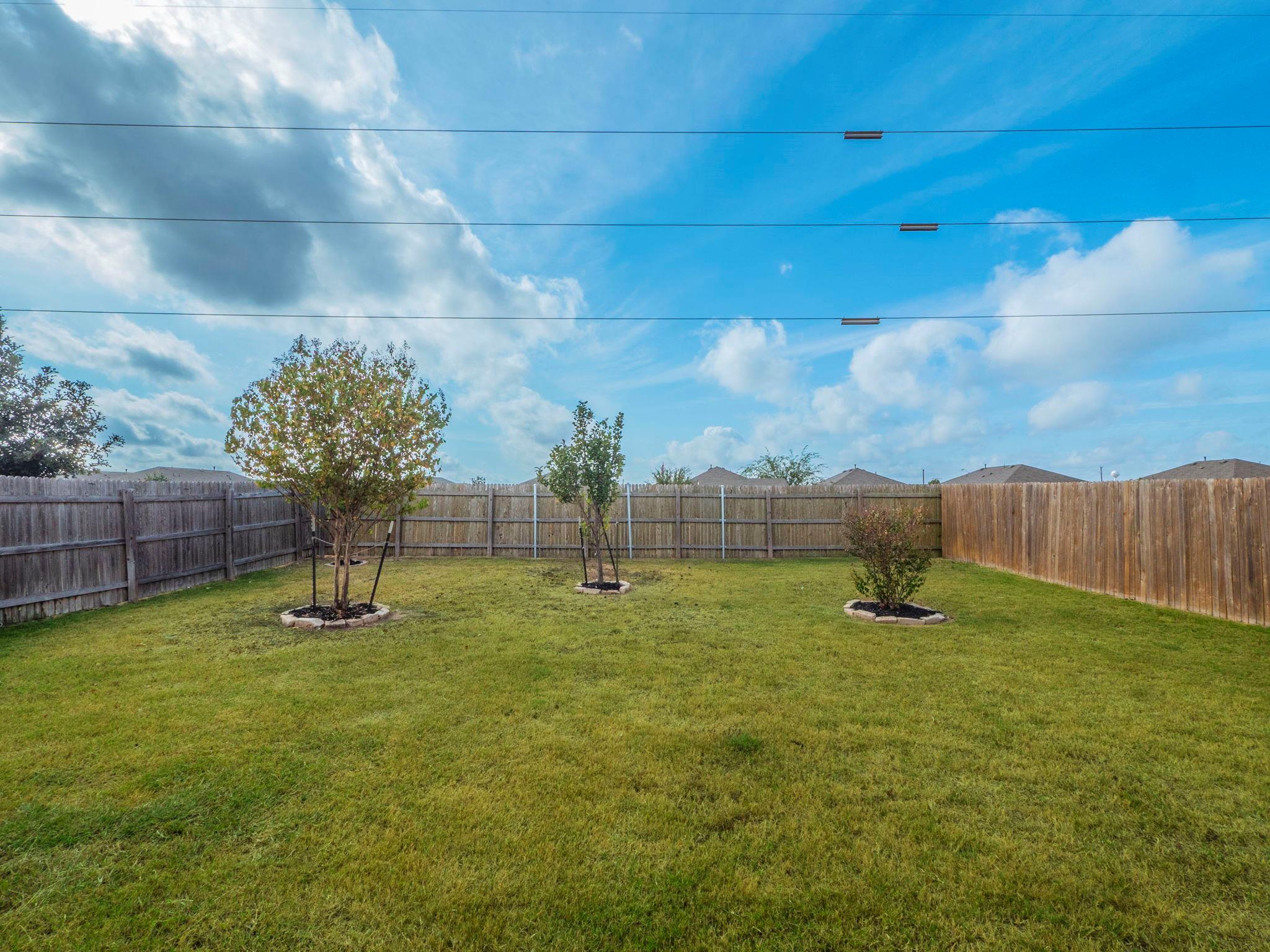 508 Marimoor Dr, Hutto, TX 78634