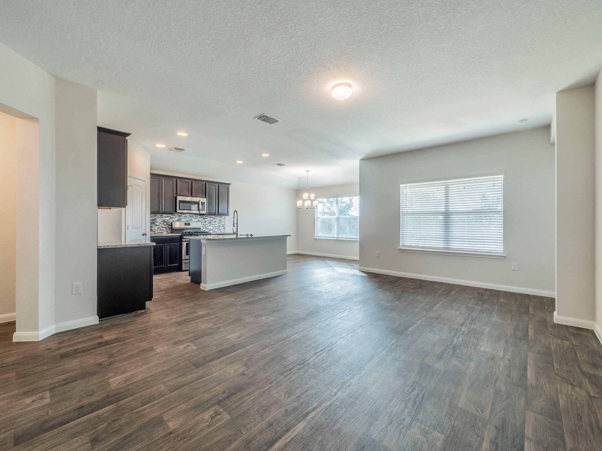 508 Marimoor Dr, Hutto, TX 78634