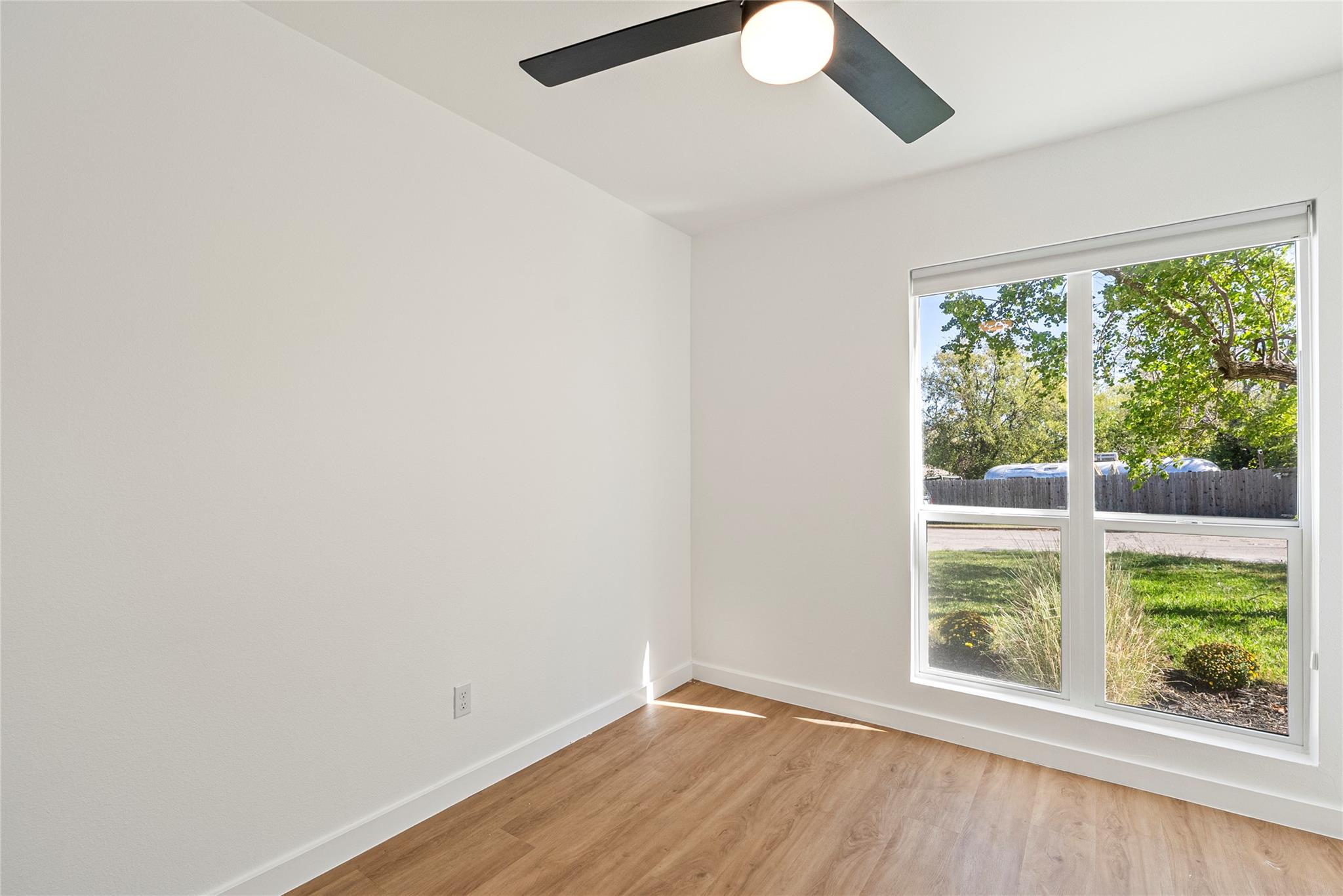 5200 King Charles Dr, Austin, TX 78724