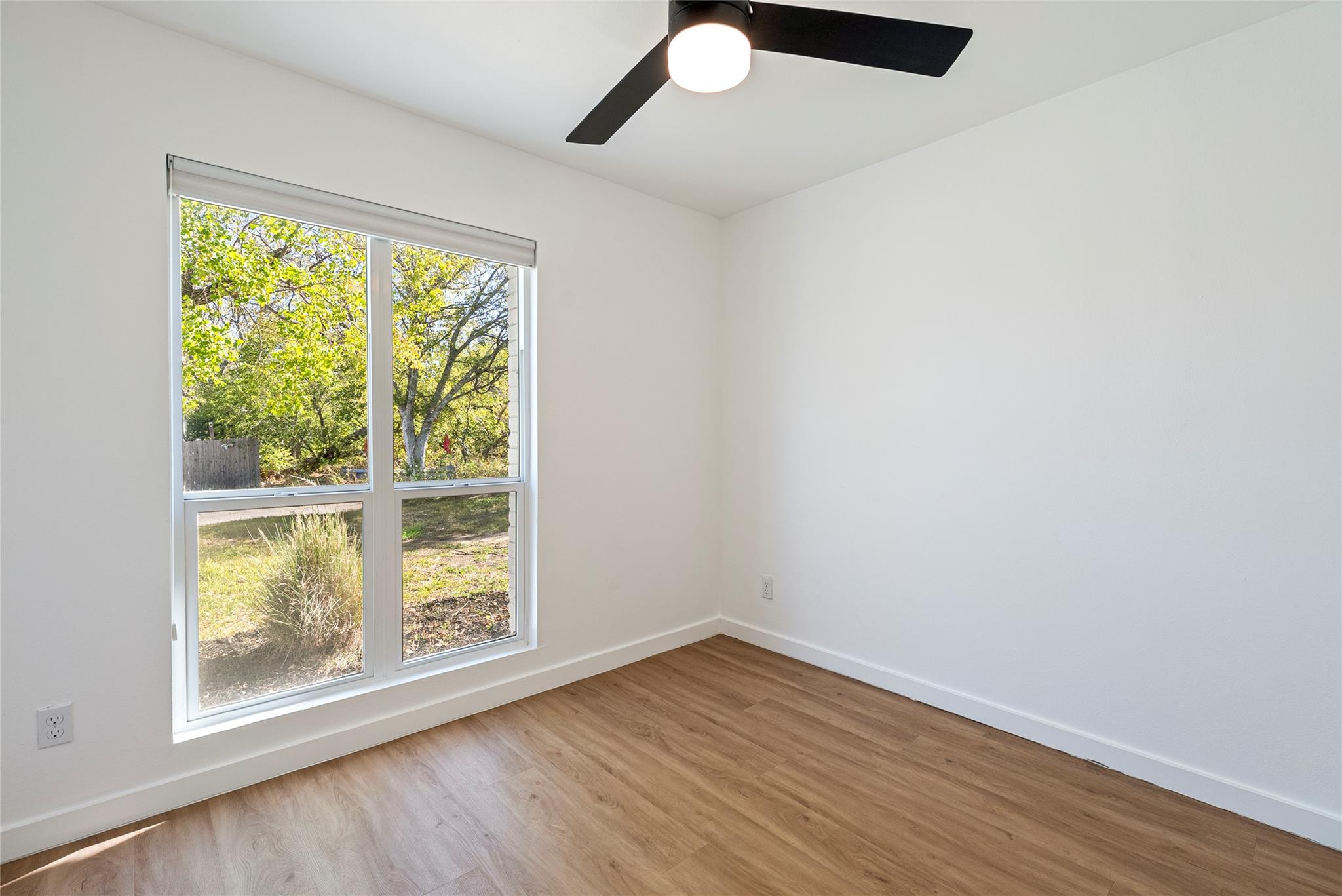 5200 King Charles Dr, Austin, TX 78724