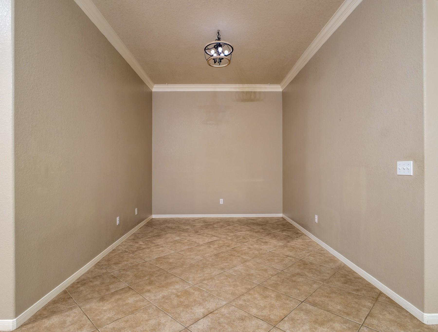 21 Augusta Dr, Meadowlakes, TX 78654