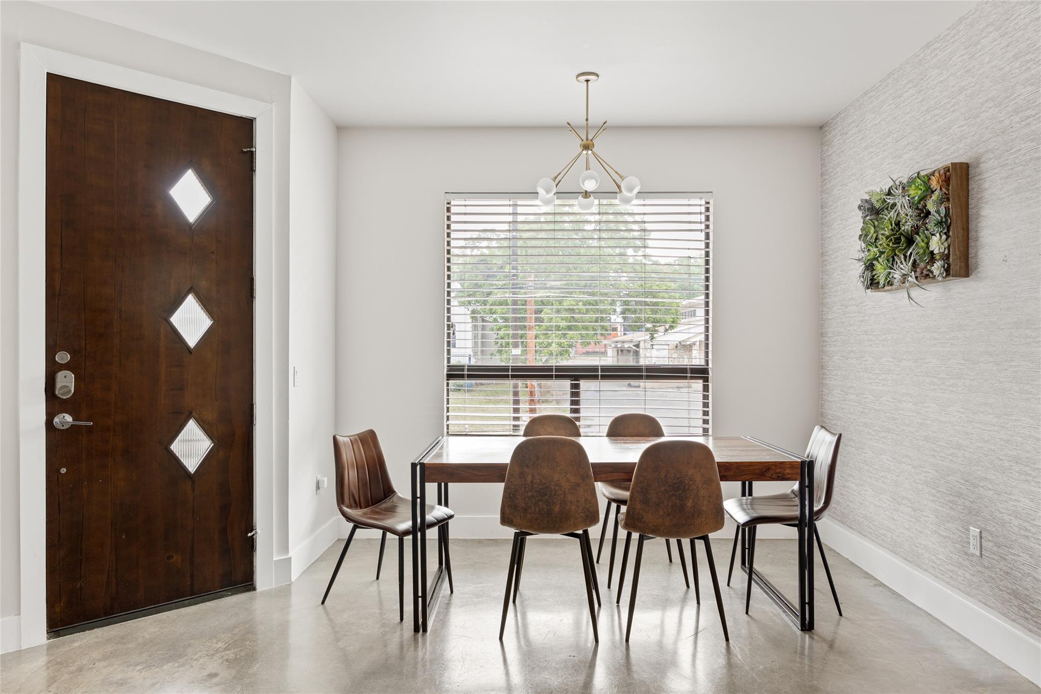 1103 E 12th St, Austin, TX 78702