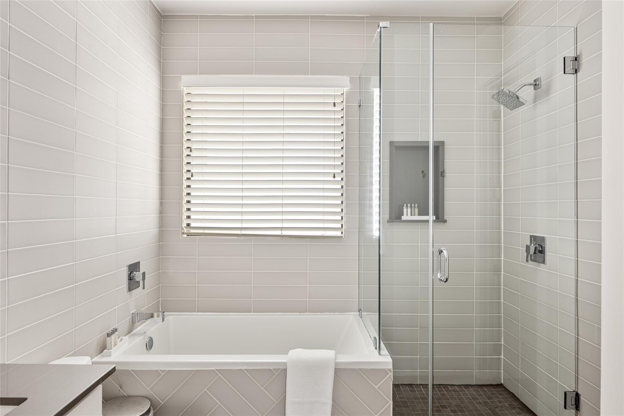 1103 E 12th St, Austin, TX 78702