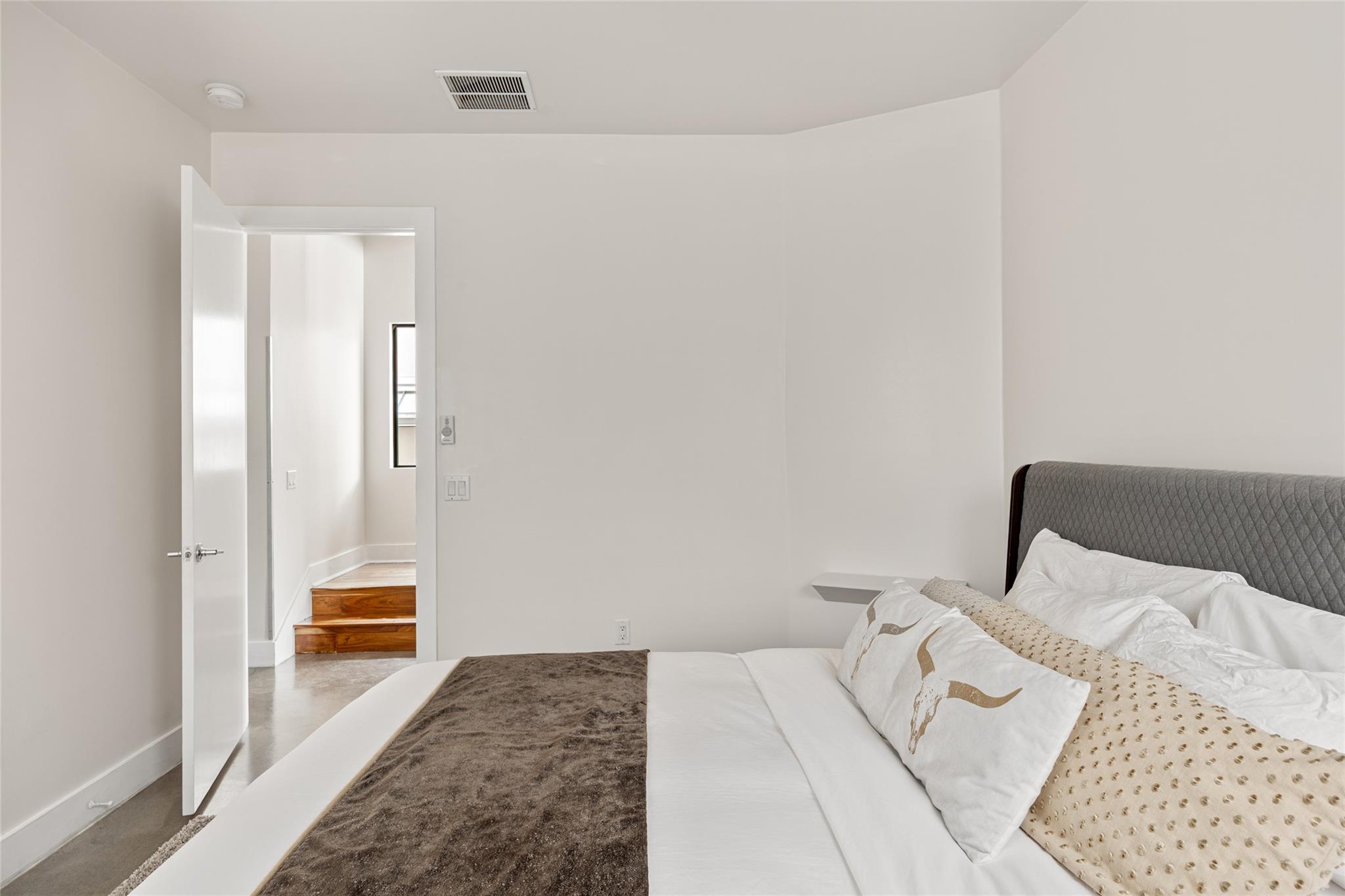 1103 E 12th St, Austin, TX 78702