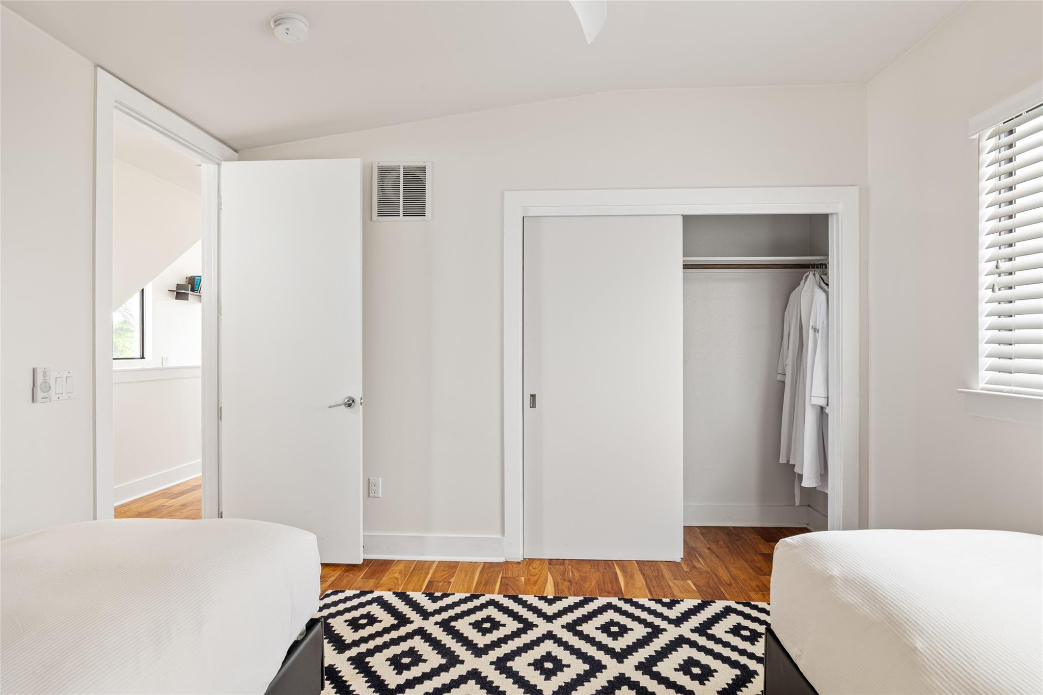 1103 E 12th St, Austin, TX 78702