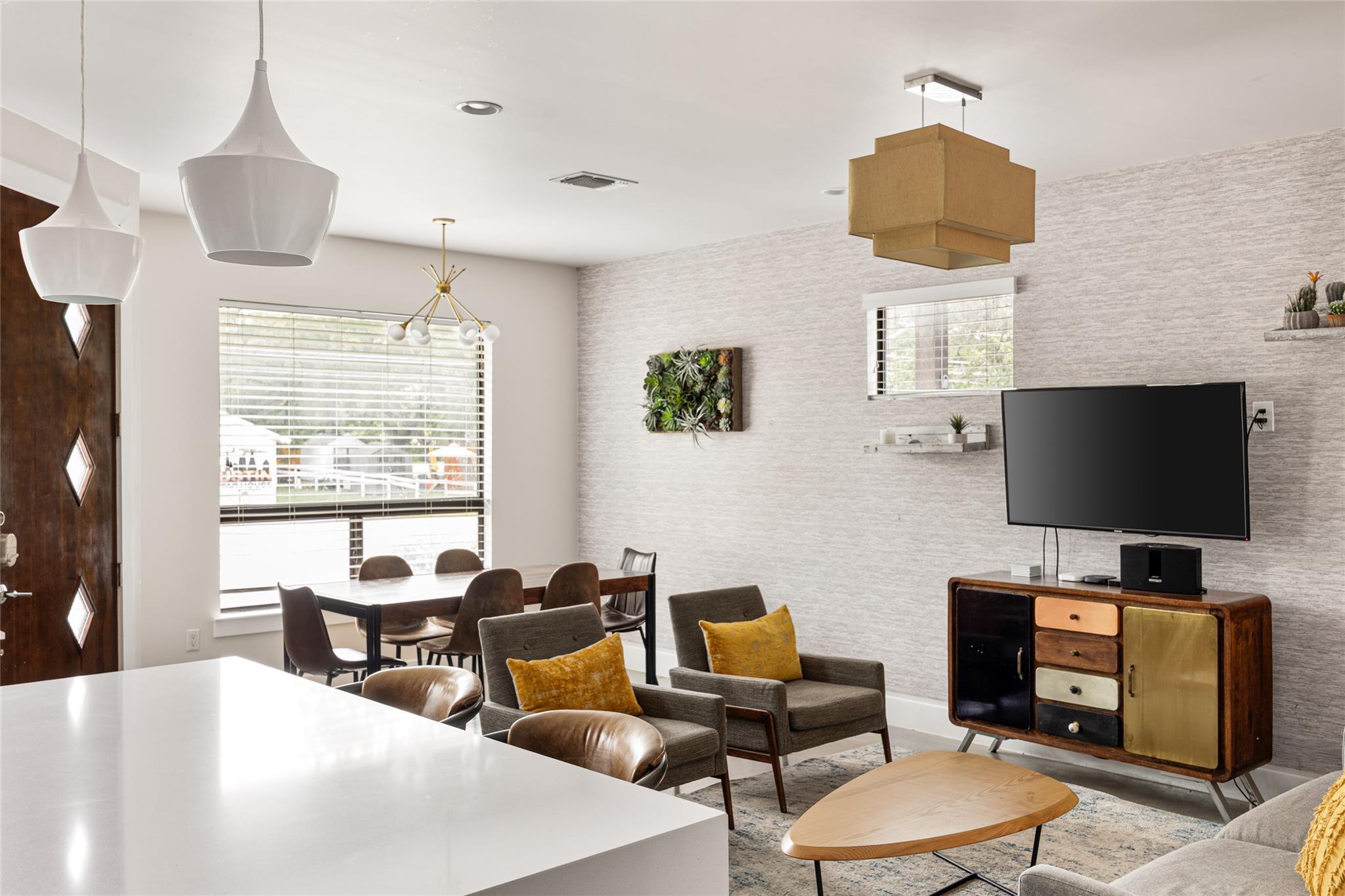 1103 E 12th St, Austin, TX 78702