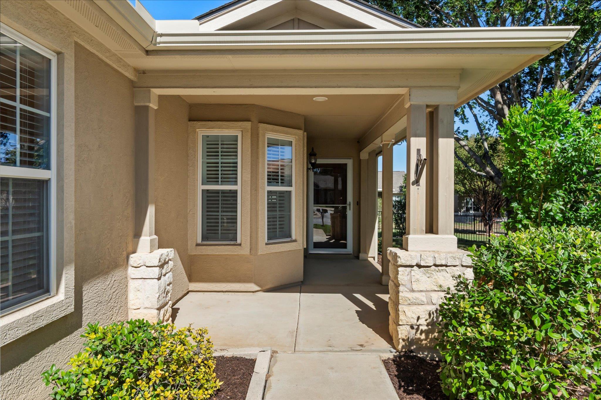 325 Barrington Farm Ct, Georgetown, TX 78633