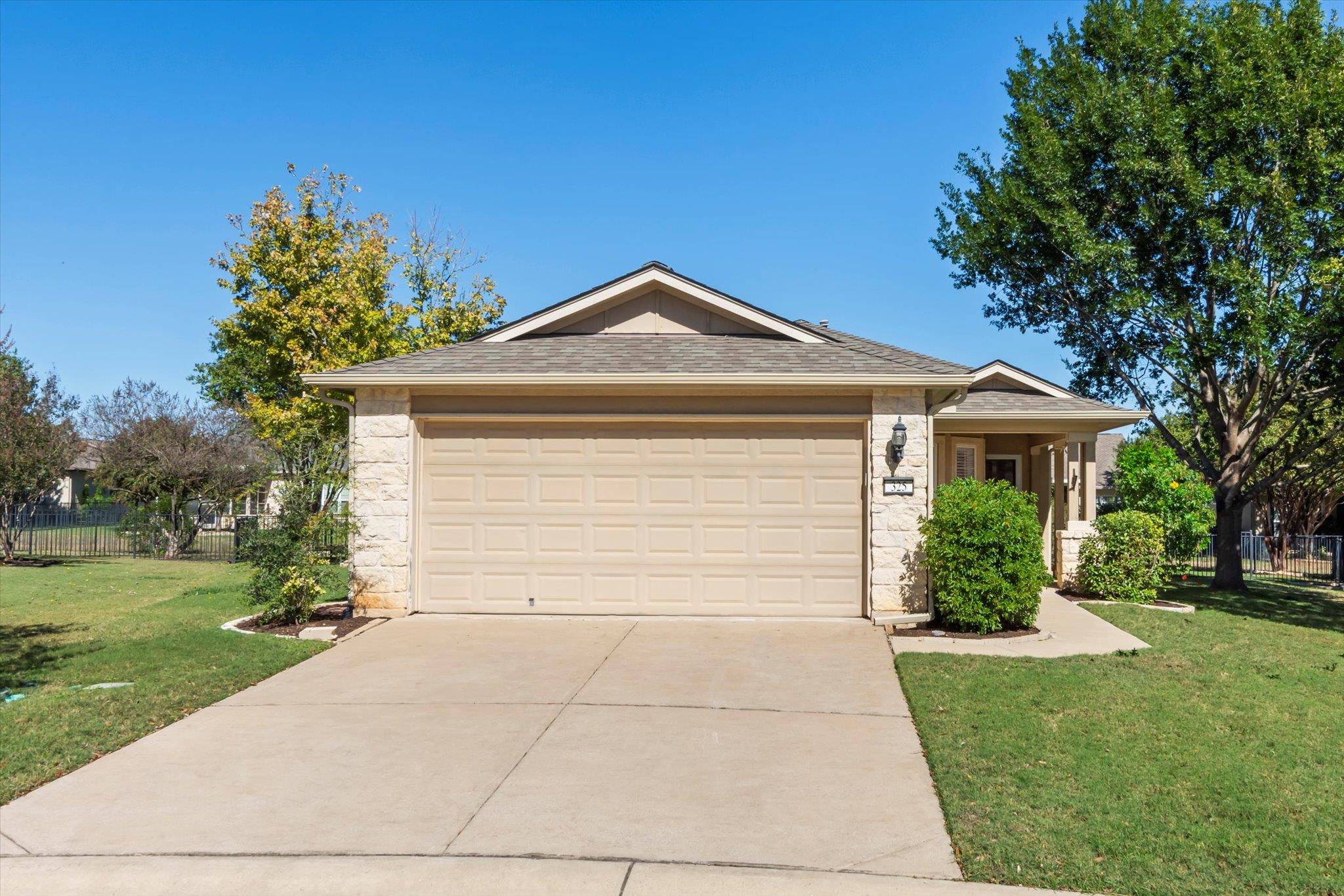 325 Barrington Farm Ct, Georgetown, TX 78633