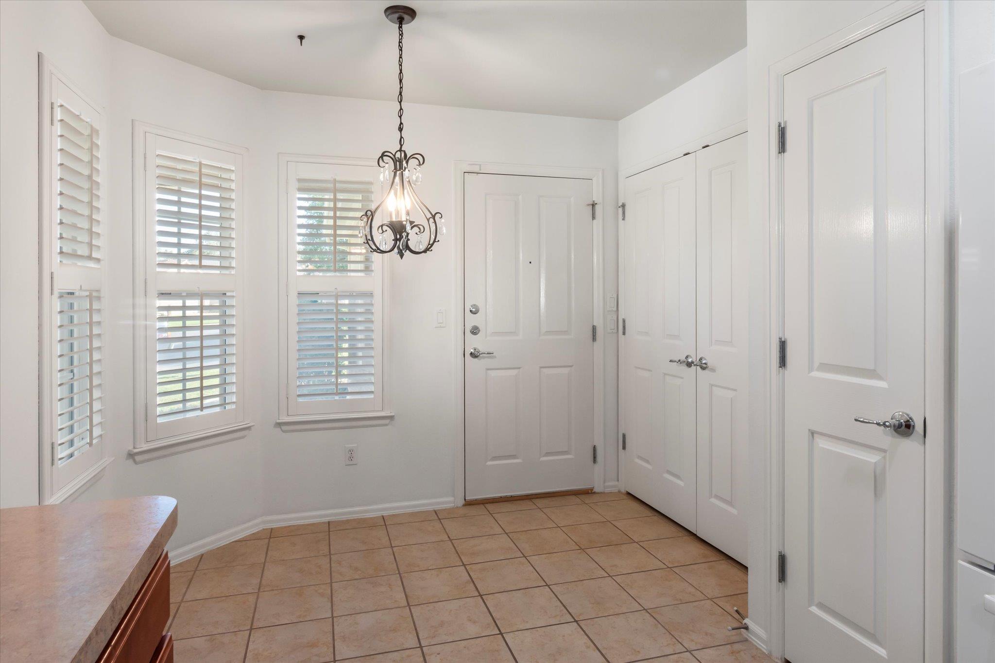 325 Barrington Farm Ct, Georgetown, TX 78633