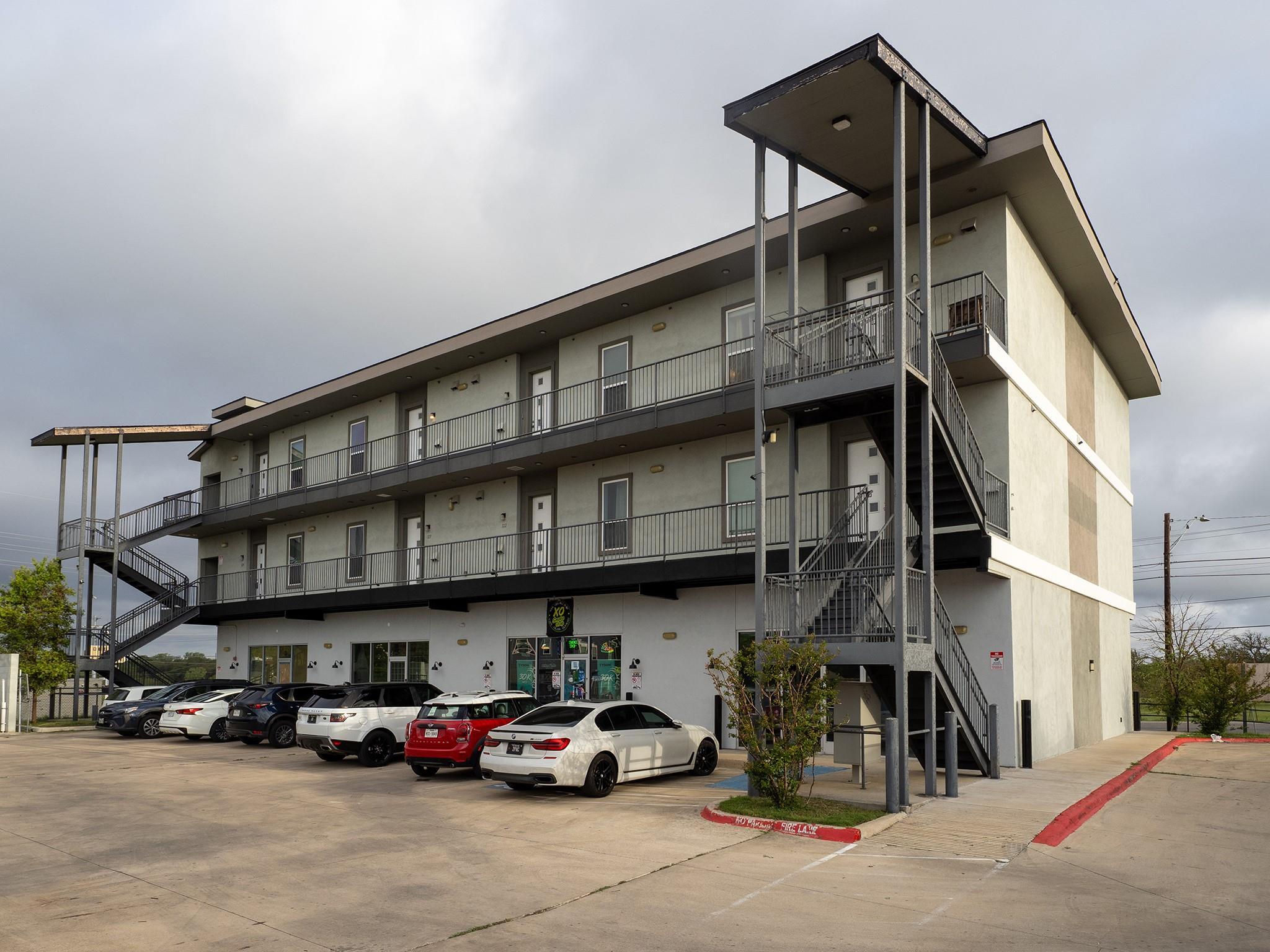 4507 E Martin Luther King Jr. Blvd # 123, Austin, TX 78721