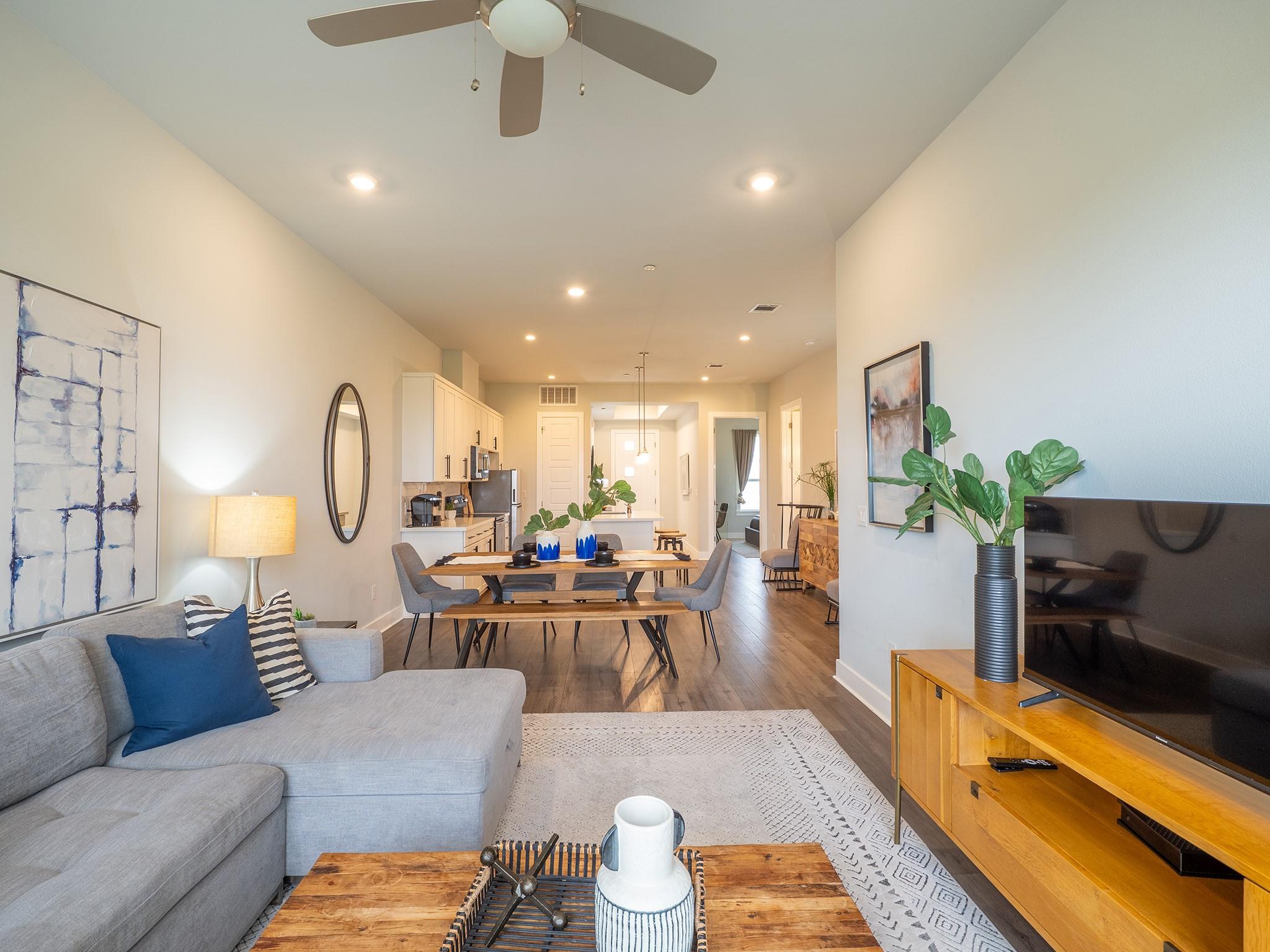 4507 E Martin Luther King Jr. Blvd # 123, Austin, TX 78721