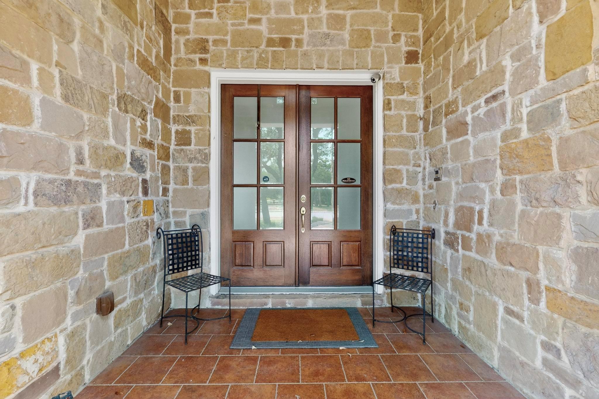 102 Kildrummy Ln, Lakeway, TX 78738