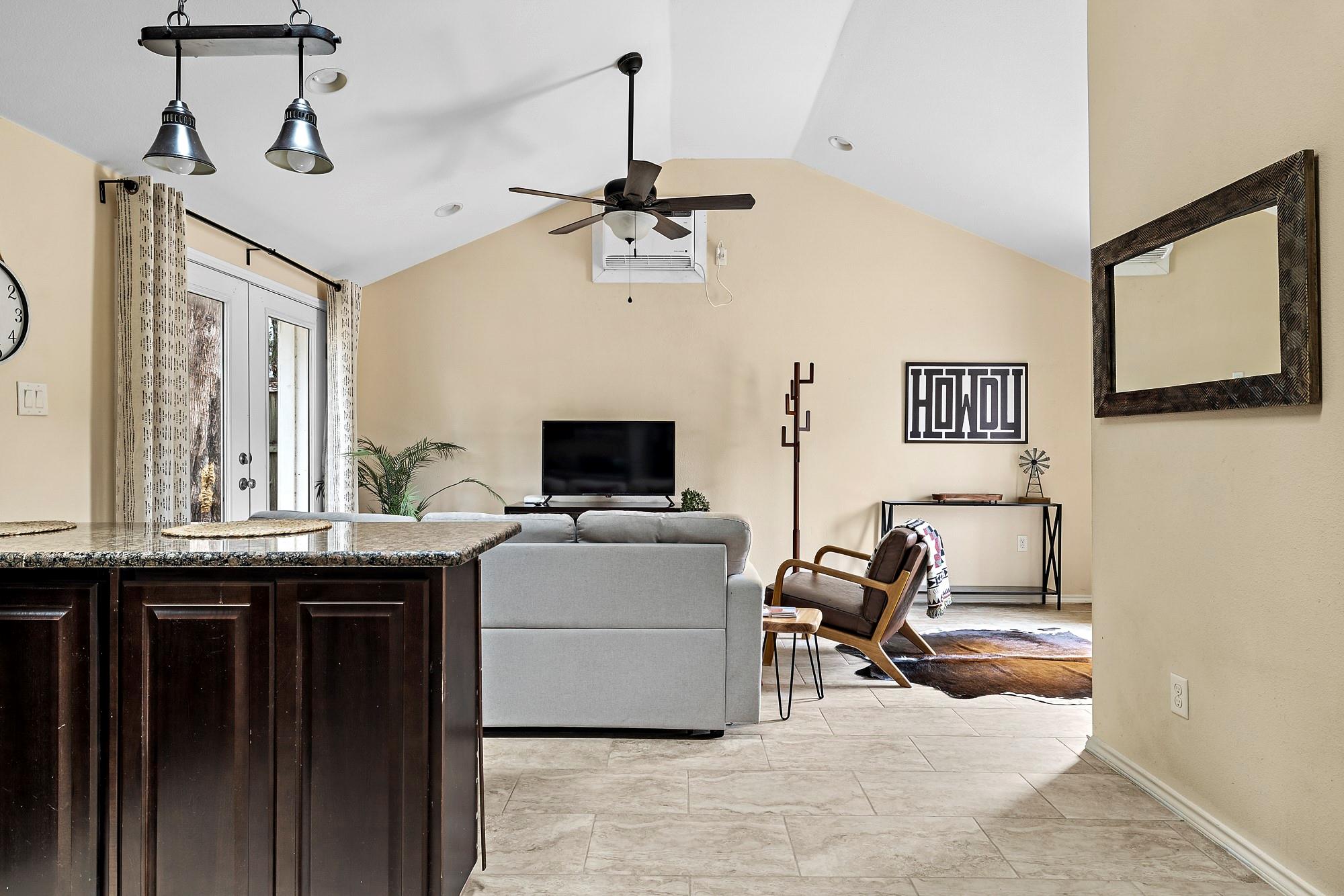 75 Pedernales St, Austin, TX 78702