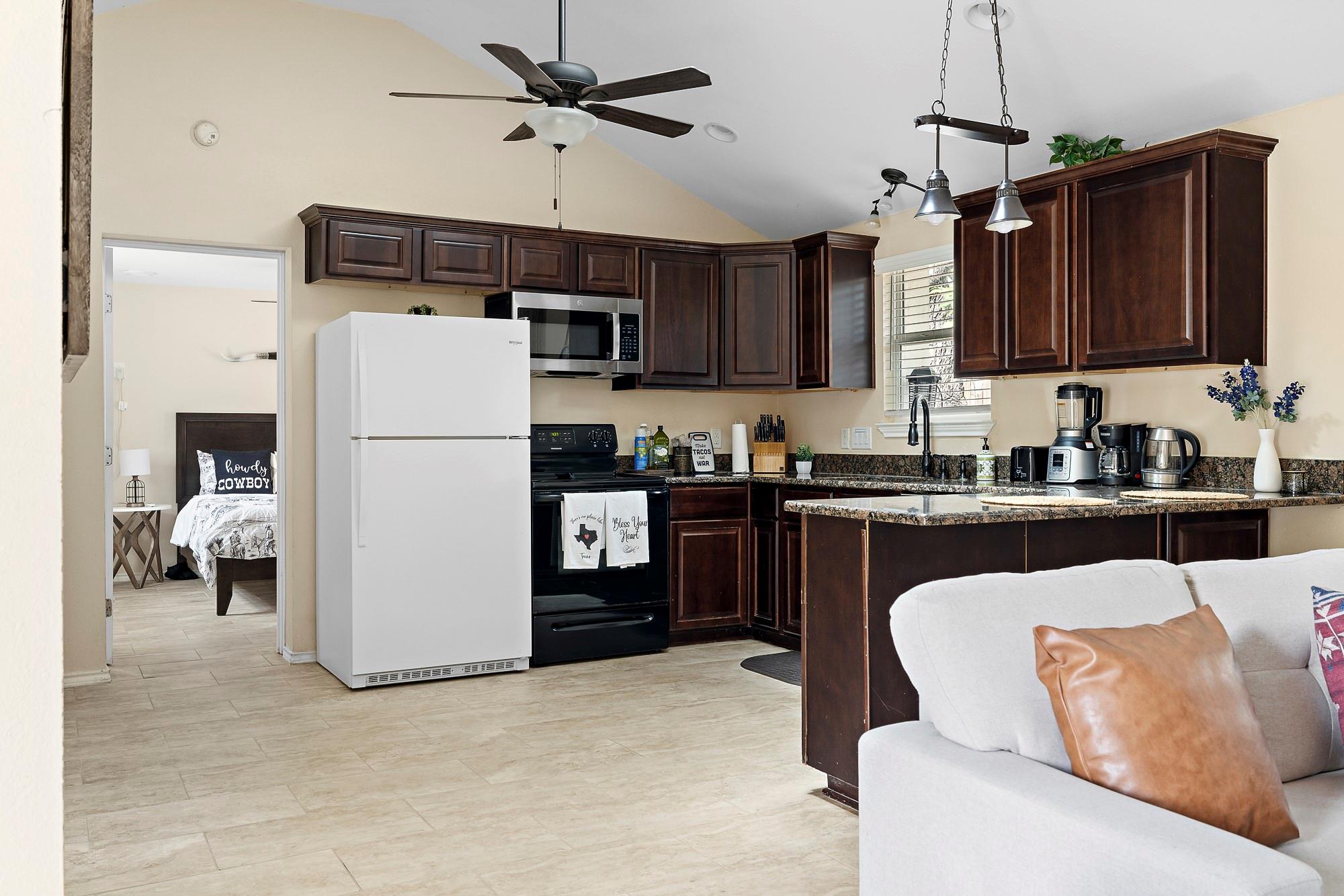 75 Pedernales St, Austin, TX 78702