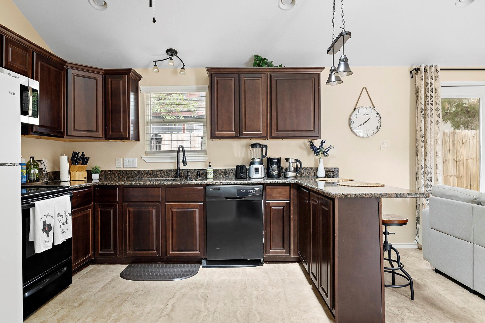 75 Pedernales St, Austin, TX 78702