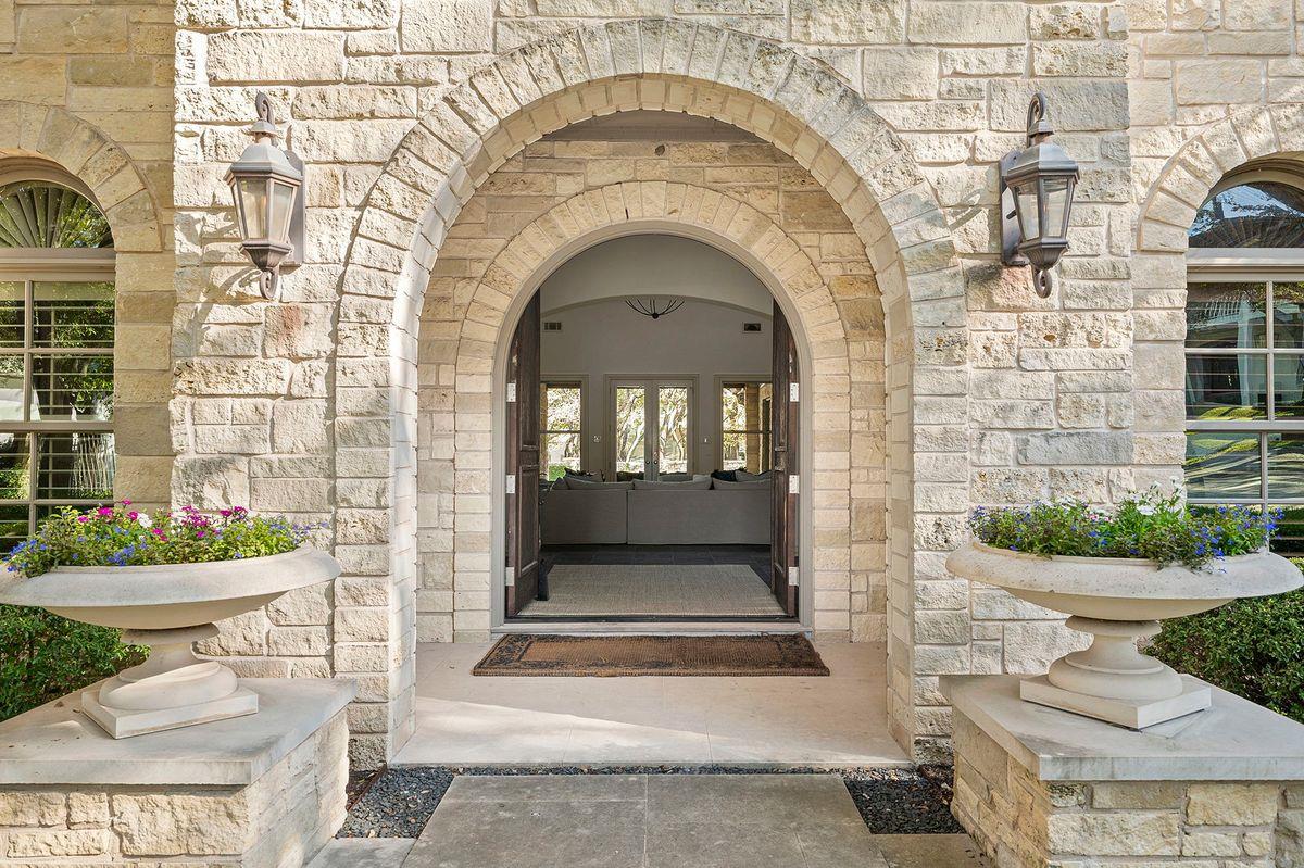 5902 Saratoga Cv, Austin, TX 78746