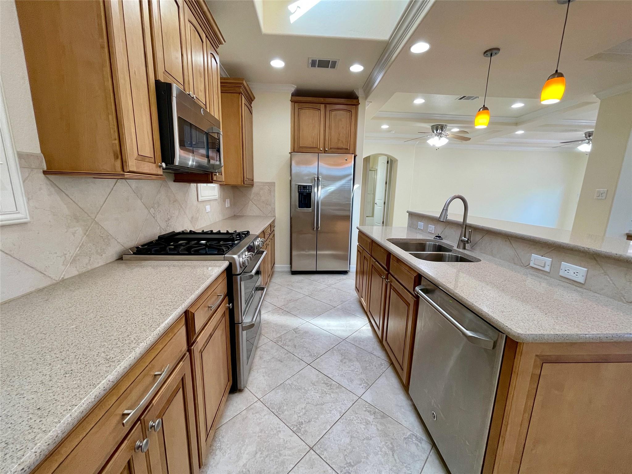 20603 Highland Lake Loop, Lago Vista, TX 78645