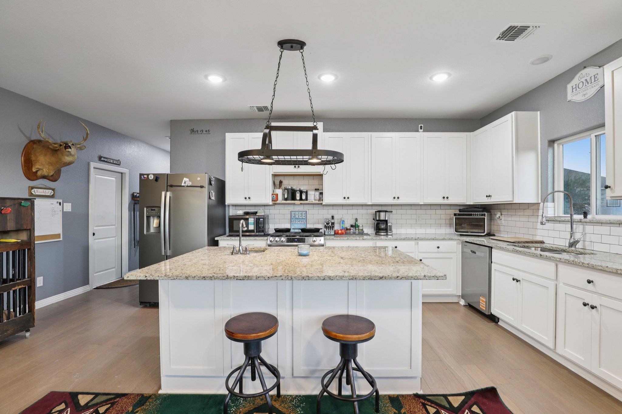 718 Chip Shot Cir, Spring Branch, TX 78070