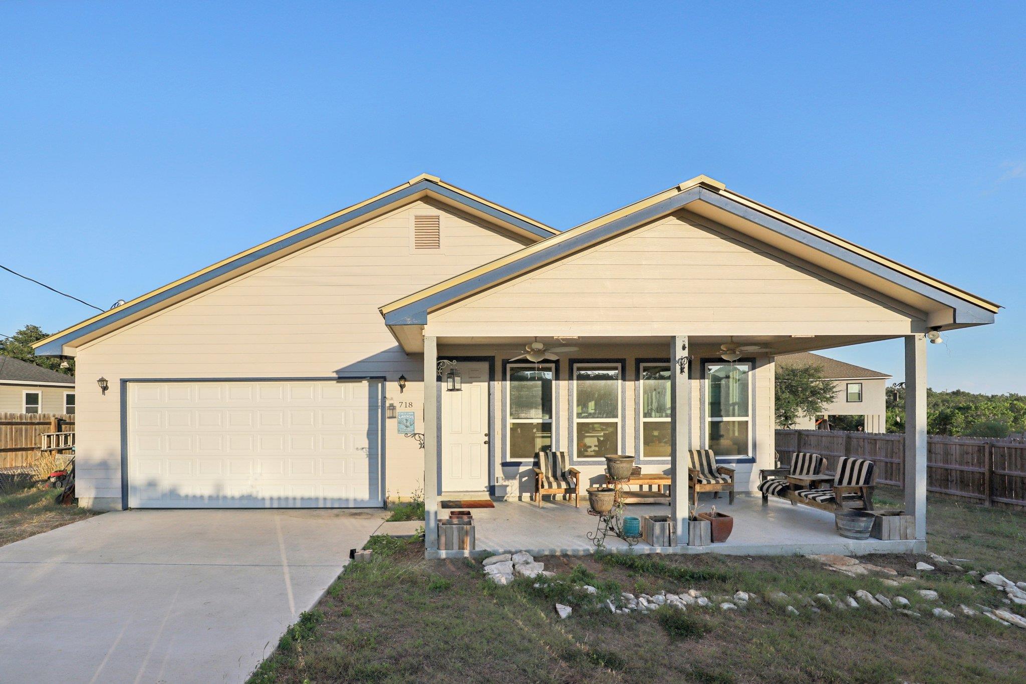 718 Chip Shot Cir, Spring Branch, TX 78070