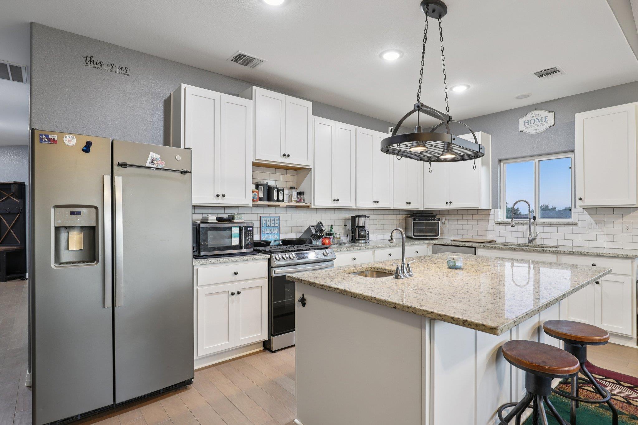 718 Chip Shot Cir, Spring Branch, TX 78070