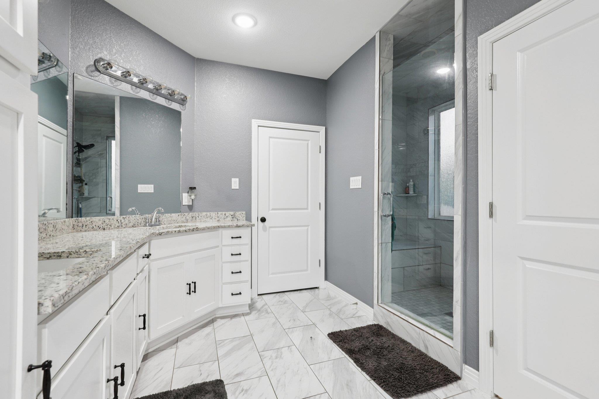 718 Chip Shot Cir, Spring Branch, TX 78070