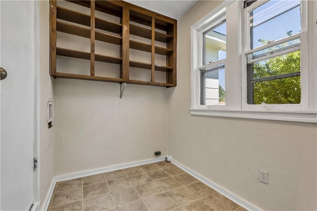 211 Tate Ln, Round Rock, TX 78665