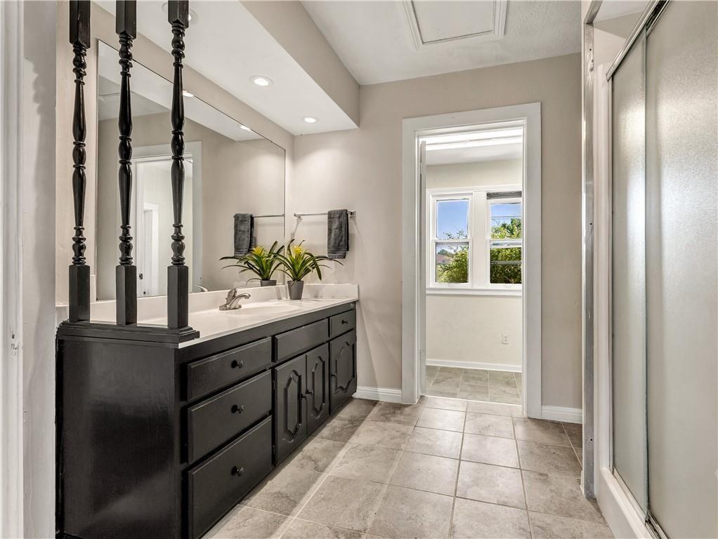 211 Tate Ln, Round Rock, TX 78665