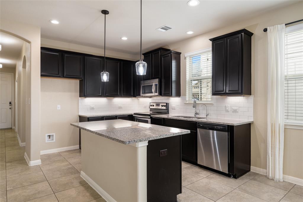 356 Quarry Ln, Liberty Hill, TX 78642