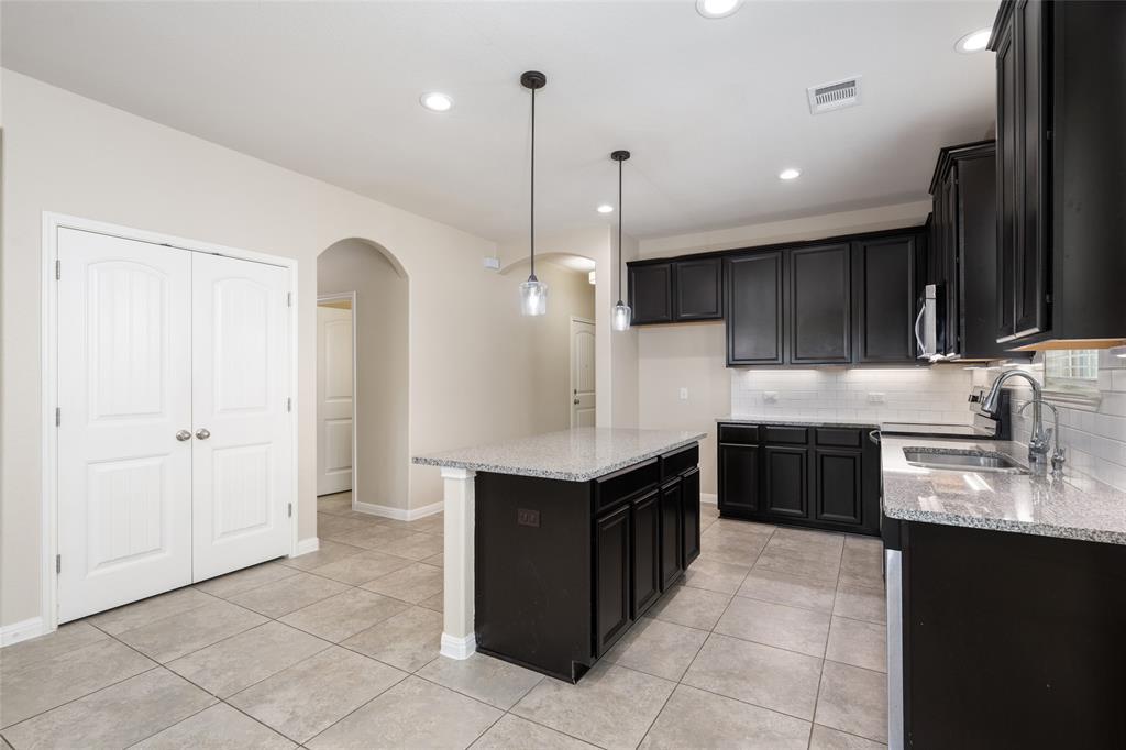 356 Quarry Ln, Liberty Hill, TX 78642