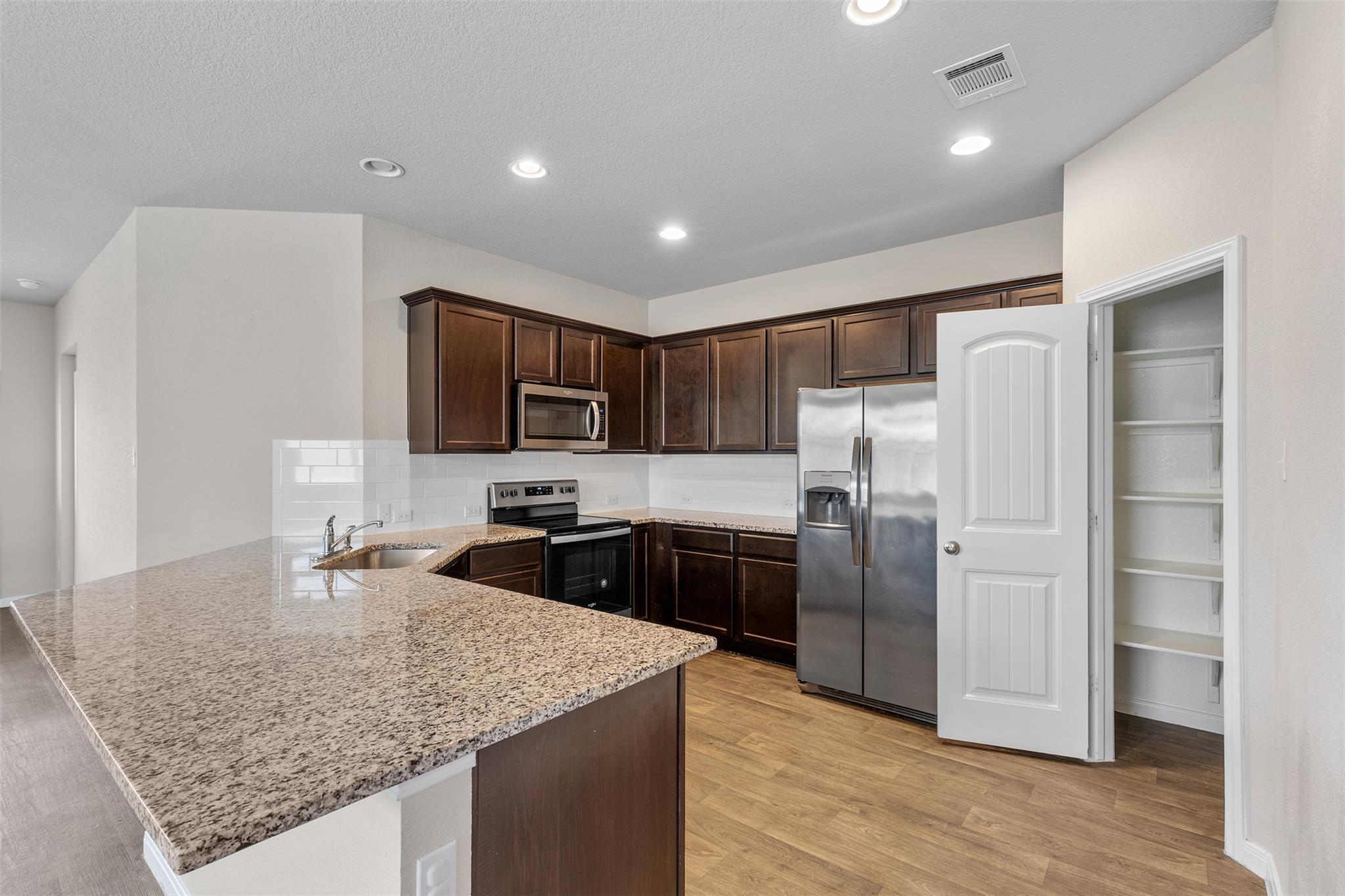 116 Fair Anne Dr, Georgetown, TX 78626