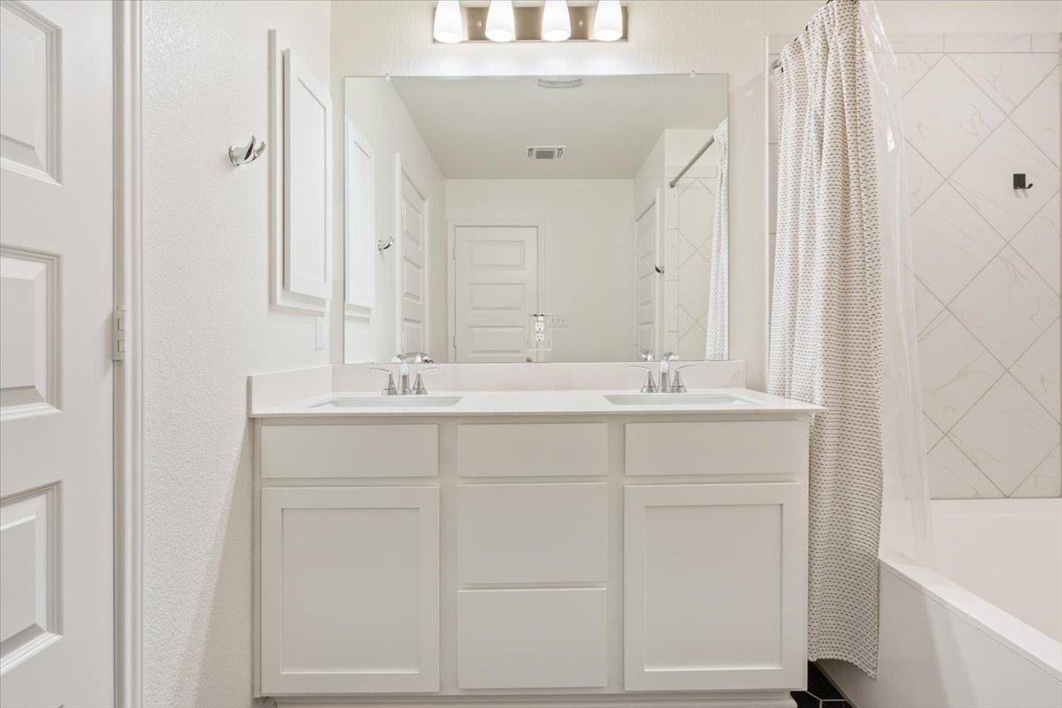 1005 Brambles Dr, Georgetown, TX 78626