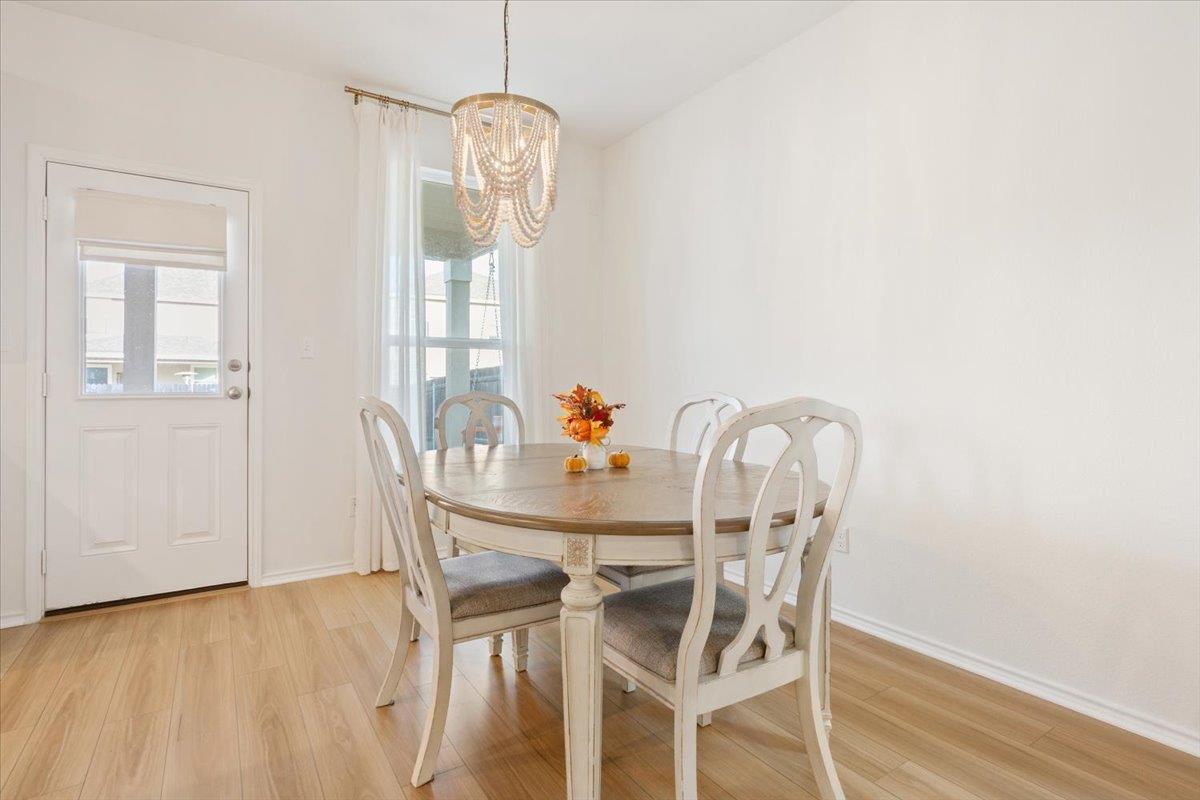 1005 Brambles Dr, Georgetown, TX 78626